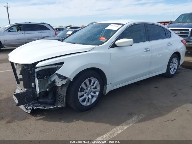 Nissan Altima 2.5 S 2016 1N4AL3AP5GN348887 Image 2
