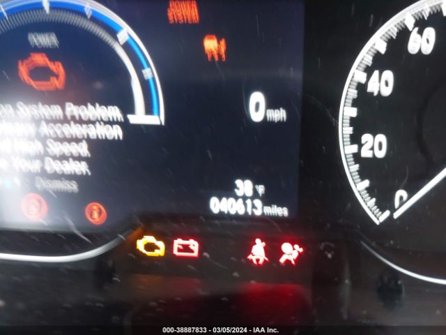 1HGCV3F92NA005709 Honda Accord Hybrid Touring