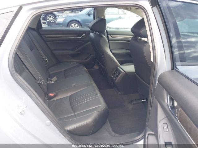 1HGCV3F92NA005709 Honda Accord Hybrid Touring