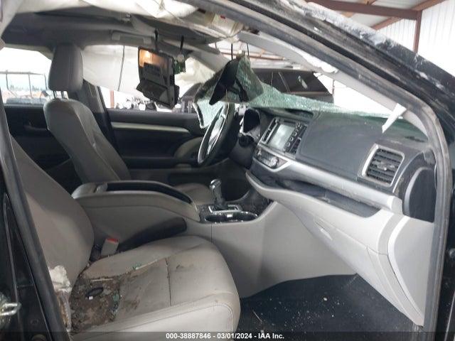 Toyota Highlander Xle V6 2016 5TDJKRFH6GS317420 Image 5