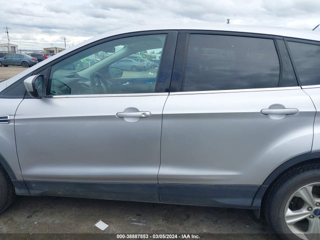 Ford ESCAPE SE 2016 1FMCU9G9XGUB08702 Image 14