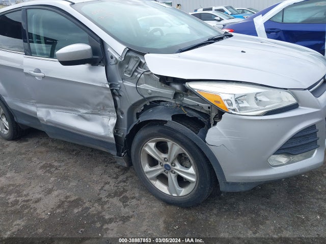 Ford ESCAPE SE 2016 1FMCU9G9XGUB08702 Image 6