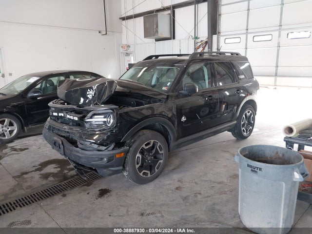 Ford Bronco Sport Outer Banks 2022 3FMCR9C68NRD88279 Image 2