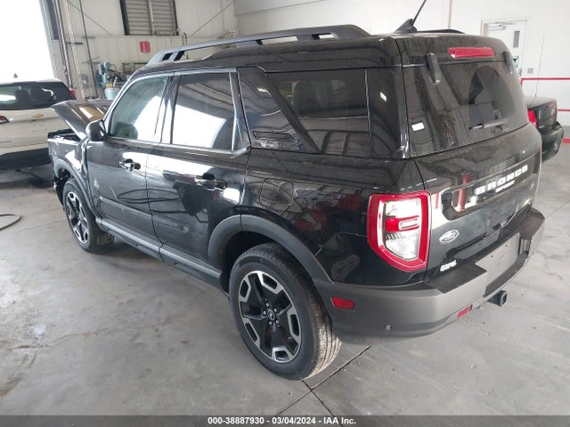 Ford Bronco Sport Outer Banks 2022 3FMCR9C68NRD88279 Image 3