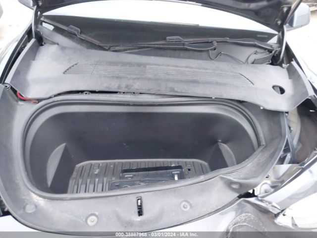 5YJYGDEF1LF005605 Tesla Model Y Long Range Dual Motor All-wheel Drive/performance Dual Motor All-wheel Drive