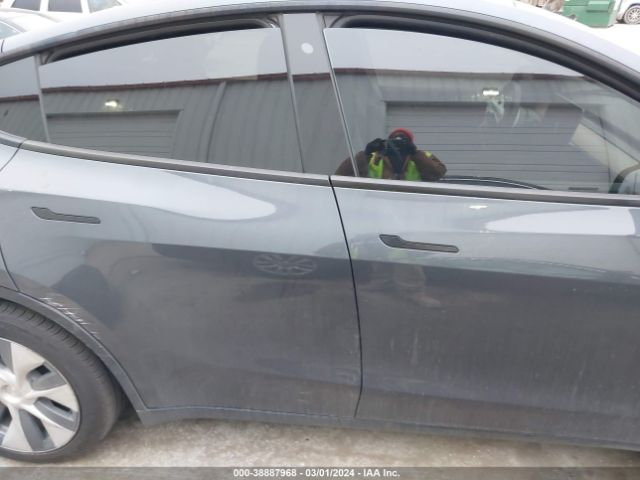 5YJYGDEF1LF005605 Tesla Model Y Long Range Dual Motor All-wheel Drive/performance Dual Motor All-wheel Drive