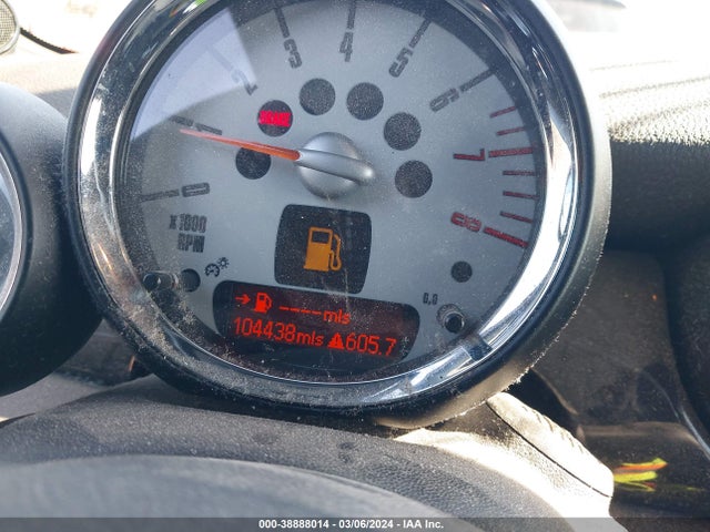 2010 MINI COOPER WMWMR3C57ATZ19748 Photo 6