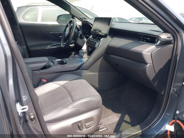 Toyota Venza Limited 2022 JTEAAAAH2NJ098649 Image 5