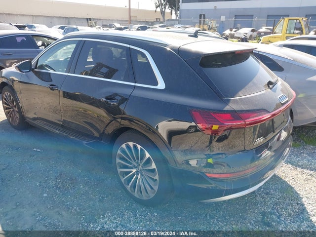 WA1VAAGE5KB022524 Audi E-tron Premium Plus