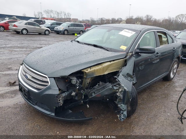 Ford TAURUS SEL 2016 1FAHP2H89GG121430 Image 2