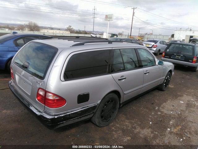Aukcja sprzedaży 1999 Mercedes-benz E 320 Awd, vin: WDBJH82F9XX013987, numer aukcji: 38888233