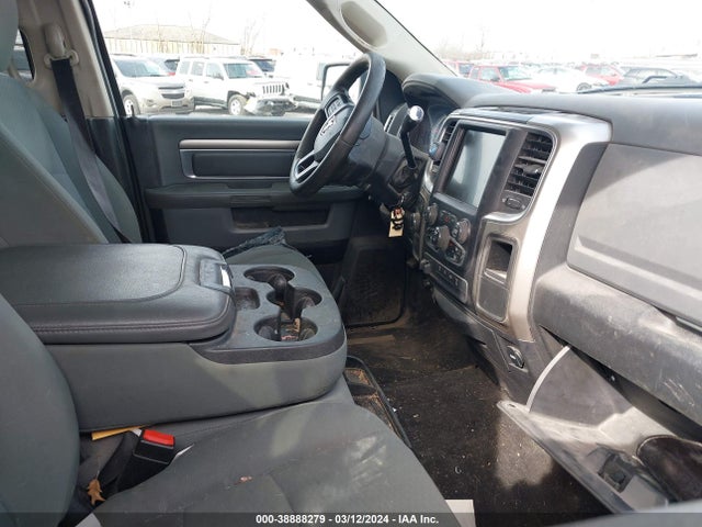 3C6UR5DL6HG685158 RAM 2017