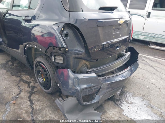 Chevrolet TRAX LS 2019 3GNCJKSB1KL236240 Image 6