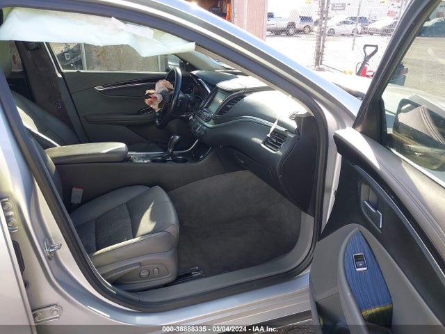 Chevrolet IMPALA 1LT 2017 2G1105SA6H9151734 Image 5