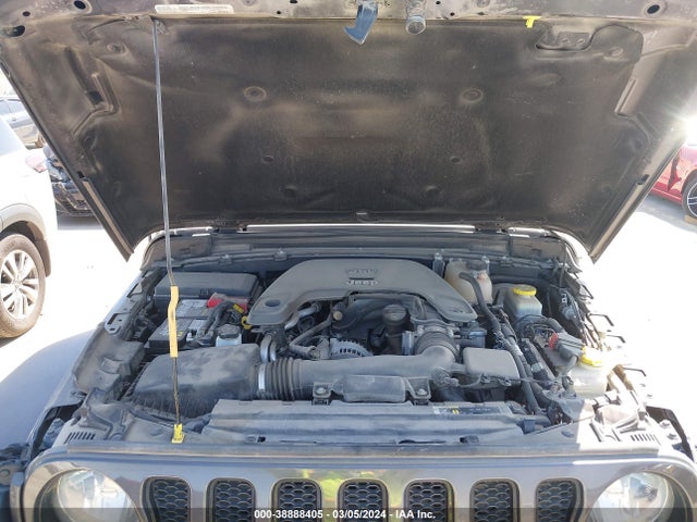 1C4HJXDG2KW635835 Jeep Wrangler Unlimited Sport Altitude 4x4