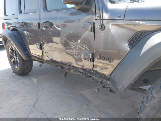 1C4HJXDG2KW635835 Jeep Wrangler Unlimited Sport Altitude 4x4