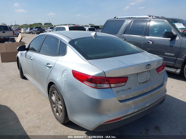 KIA Optima Lx 2018 5XXGT4L38JG217864 Image 3