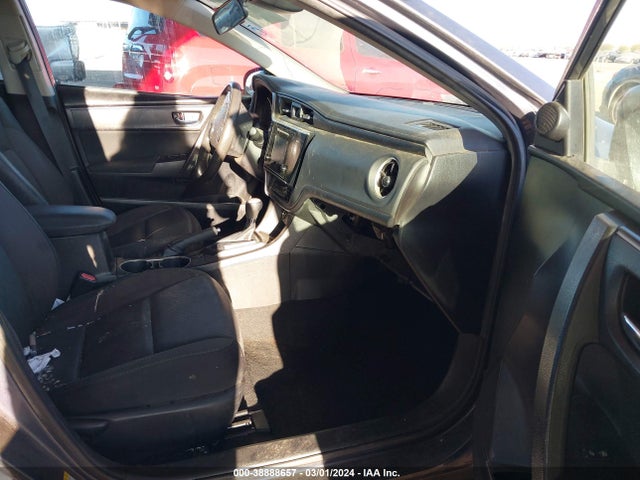 Toyota COROLLA LE 2017 5YFBURHE1HP664830 Image 5