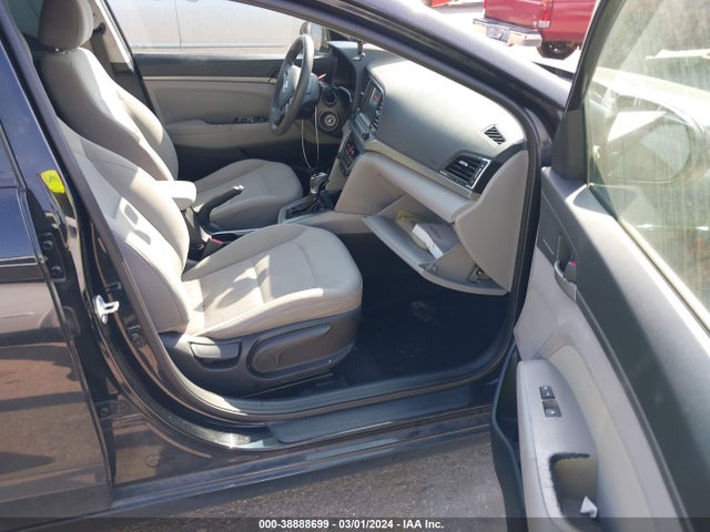 Hyundai ELANTRA SE 2017 5NPD84LF1HH033086 Image 5