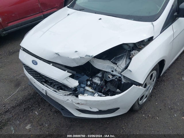 Ford FOCUS S 2018 1FADP3E23JL270774 Image 6