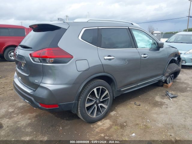 JN8AT2MT6JW487803 Nissan Rogue Sl