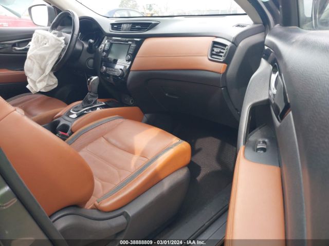 JN8AT2MT6JW487803 Nissan Rogue Sl