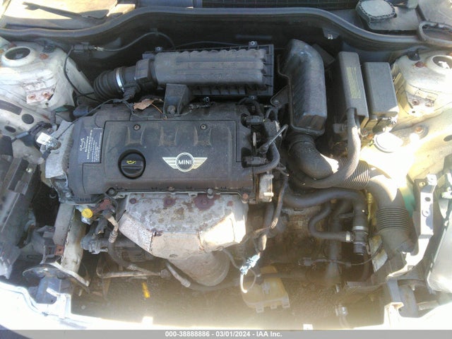 2010 MINI COOPER WMWMF3C50ATZ23536 Photo 9