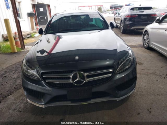 55SWF4JB3GU116657 Mercedes-Benz C 300 Luxury/sport