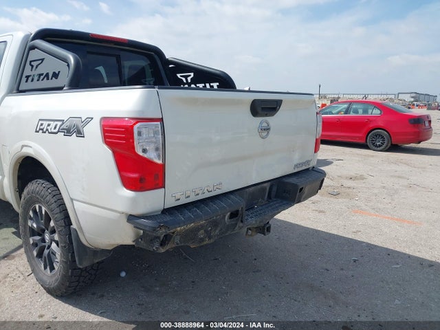Продажа на аукционе авто 2018 Nissan Titan Pro-4x, vin: 1N6AA1E50JN518817, номер лота: 38888964
