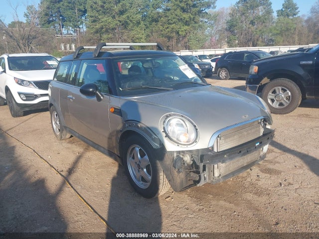 2011 MINI COOPER CLUBMAN WMWZF3C58BT188330 Photo 0