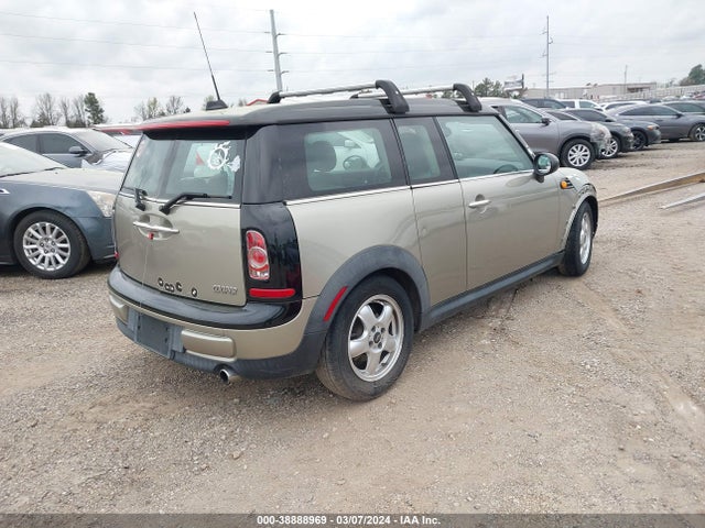 2011 MINI COOPER CLUBMAN WMWZF3C58BT188330 Photo 3