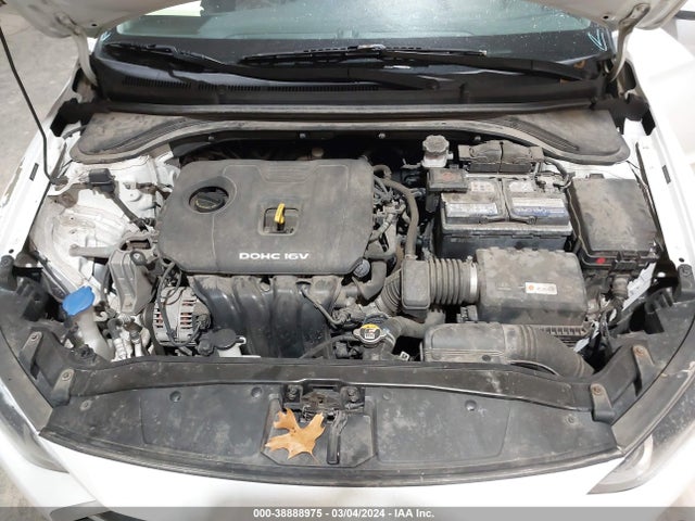 Hyundai ELANTRA SE 2017 5NPD74LF6HH125944 Image 10
