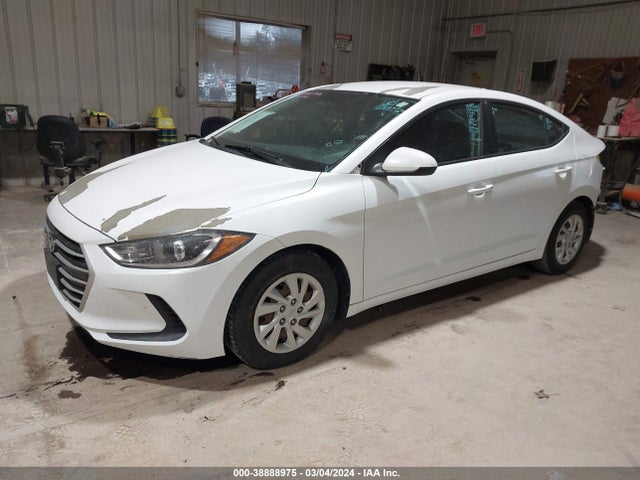 Hyundai ELANTRA SE 2017 5NPD74LF6HH125944 Image 2