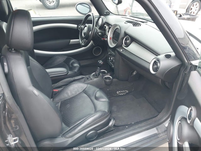 2013 MINI CLUBMAN WMWZG3C56DTY39521 Photo 4