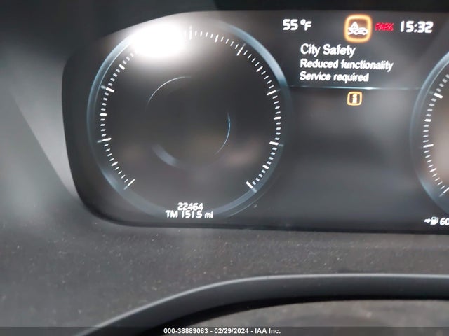 Volvo Xc60 T6 Momentum 2018 YV4A22RKXJ1044126 Image 15