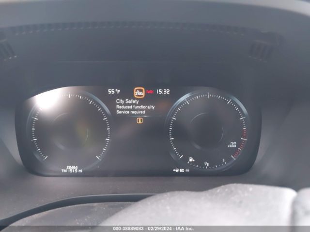 2018 VOLVO XC60 YV4A22RKXJ1044126 Photo 6