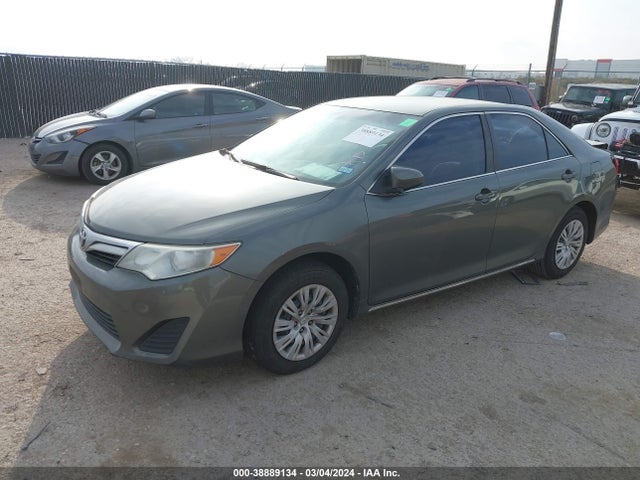 Toyota CAMRY LE 2014 4T4BF1FK5ER413880 Image 2