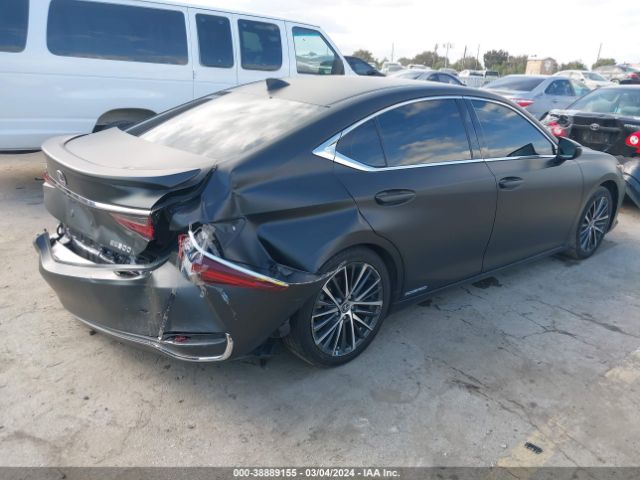 58ADA1C14NU017591 Lexus ES 300H