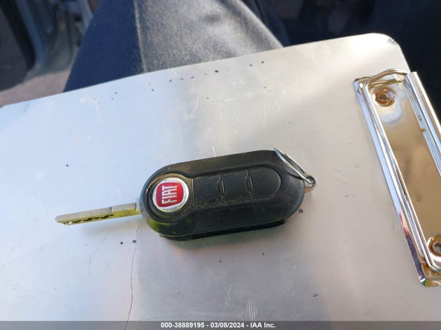 2013 FIAT 500 3C3CFFAR3DT560040 Photo 10