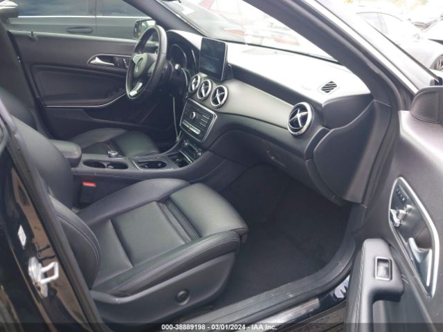 WDDSJ4EBXJN560674 Mercedes-Benz CLA 250