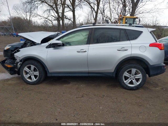 Toyota Rav4 Xle 2014 JTMRFREVXED049544 Image 14