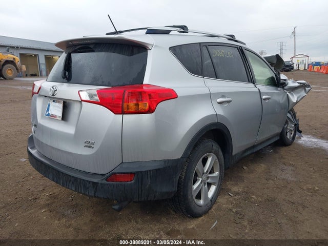 Toyota Rav4 Xle 2014 JTMRFREVXED049544 Image 4