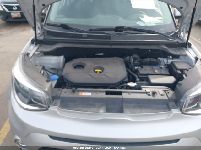 KIA SOUL + 2018 KNDJP3A52J7608557 Image 10