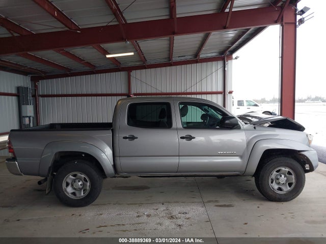 Toyota Tacoma Base V6 2015 3TMLU4EN6FM178076 Image 14