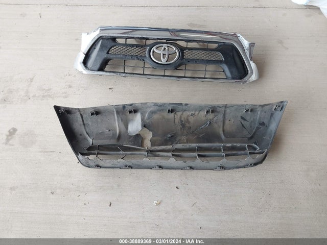 Toyota Tacoma Base V6 2015 3TMLU4EN6FM178076 Image 12
