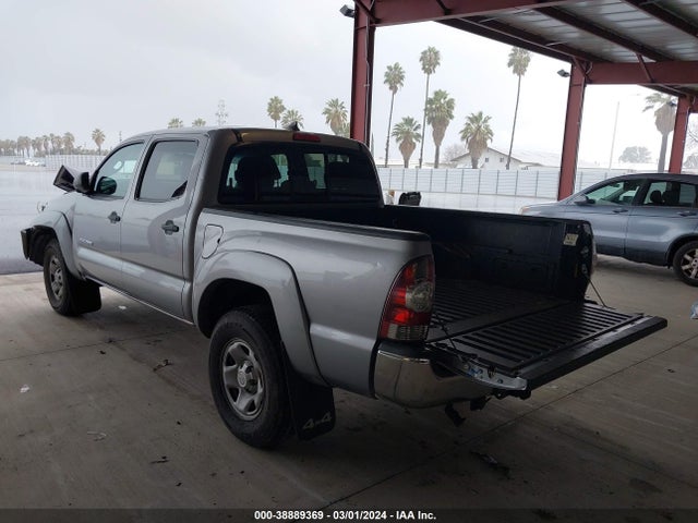 Toyota Tacoma Base V6 2015 3TMLU4EN6FM178076 Image 3