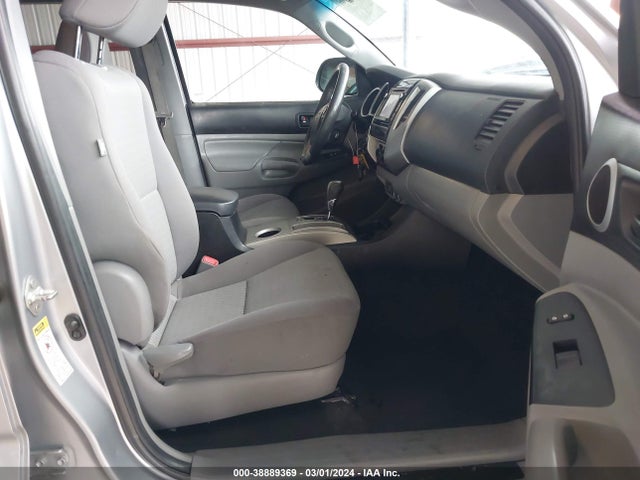 Toyota Tacoma Base V6 2015 3TMLU4EN6FM178076 Image 5