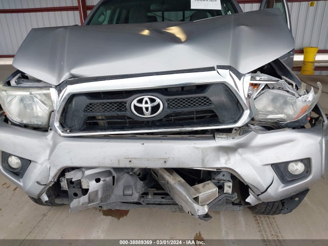 Toyota Tacoma Base V6 2015 3TMLU4EN6FM178076 Image 6