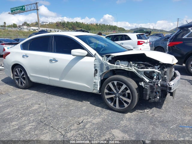Nissan Altima 2.5 Sr 2017 1N4AL3AP4HC275900 Image 1