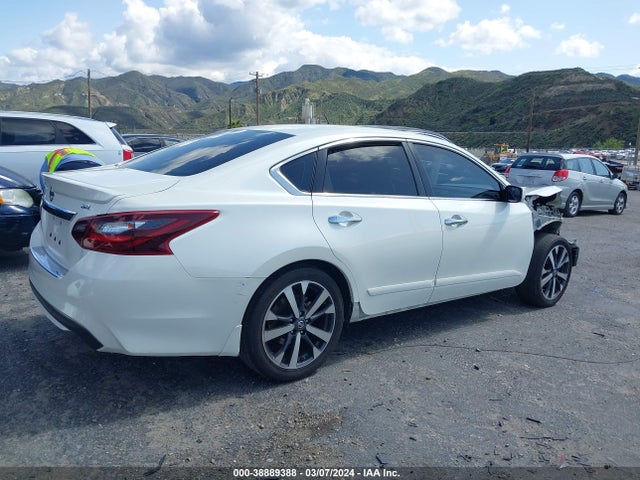 Nissan Altima 2.5 Sr 2017 1N4AL3AP4HC275900 Image 4